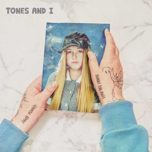 Скачать песню Tones And I - Bad Child