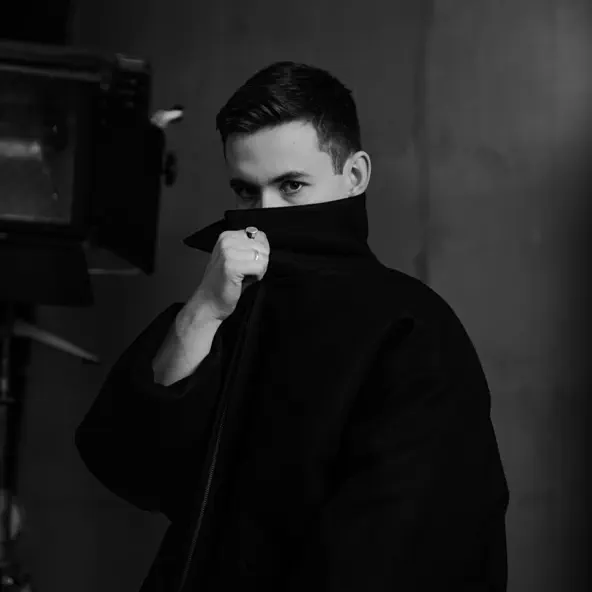 Скачать песню Teslenko - На Цвинтарі Розстріляних Ілюзій