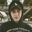 Скачать песню Santiz.Mc - Только Вверх (feat. Kamilla)